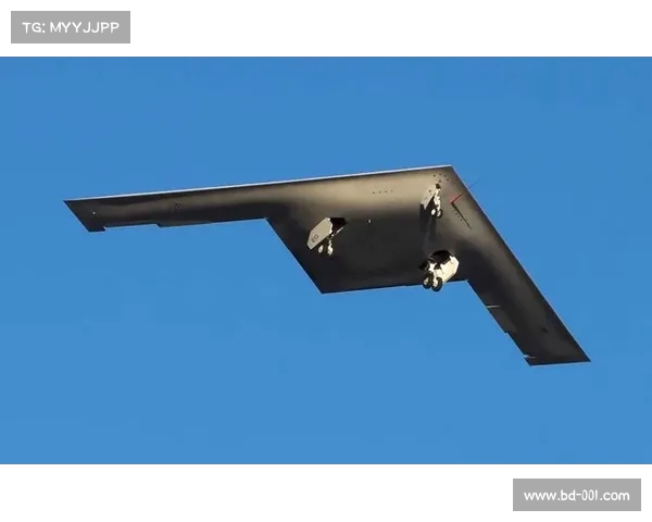 高空轰炸战术的演变与现代战争中的应用分析 高空轰炸战术的演变与现代战争中的应用分析